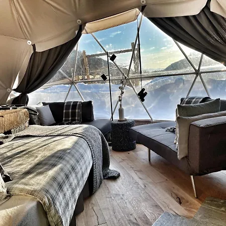 럭셔리텐트 Glamping Hans & Ulrich 울리첸
